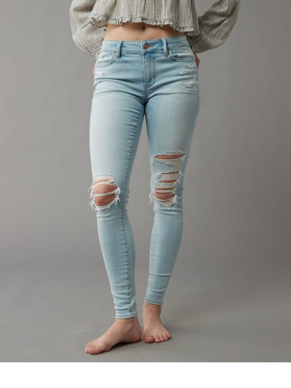 American Eagle Outfitters Light Blue Low-Rise Ripped Women's Jeans - Picture 3 of 6